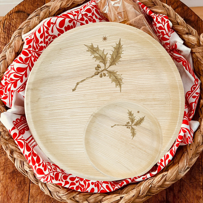 maaterra compostable palm leaf plate with holiday Holly design.