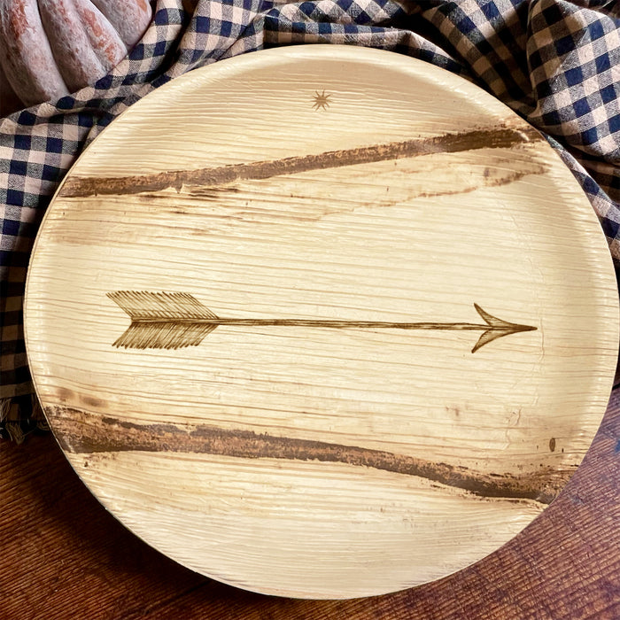 maaterra compostable palm leaf plate with single arrow design.