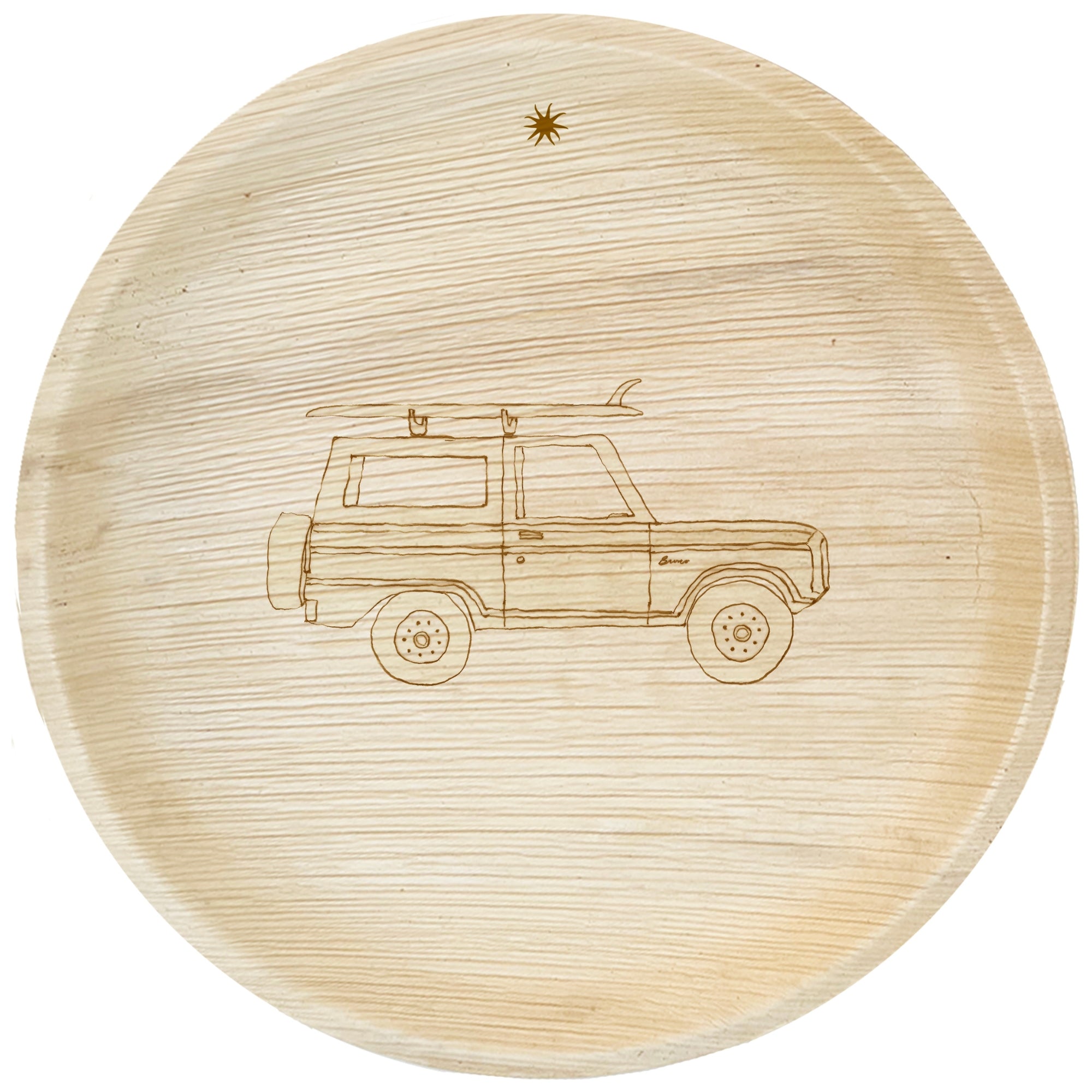 maaterra compostable palm leaf plate with nantucket bronco engraving on a white background. 